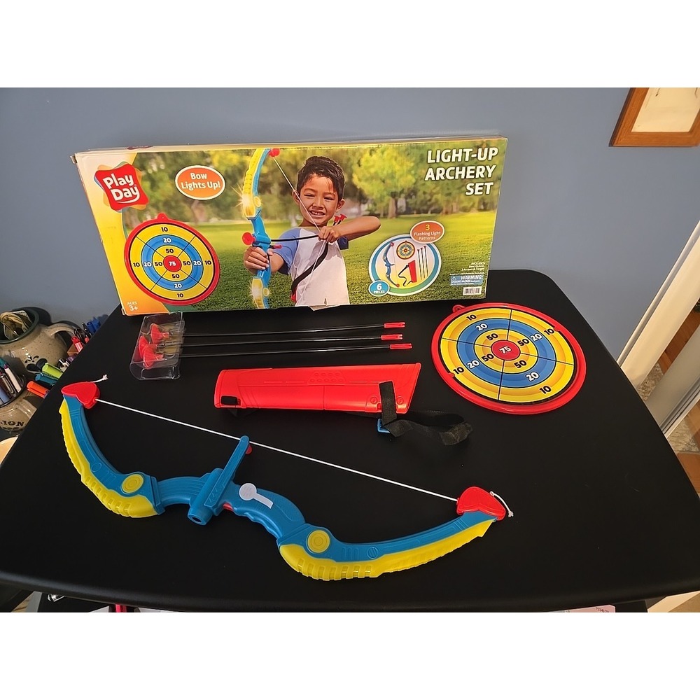 Play Day LED Light Up Archery Bow & Arrows Target Set Indoors Outdoors‎ Kids Toy